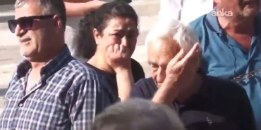Ferdi Zeyrek'in vefat ettiğini duyan Manisalılar gözyaşlarını tutamadı