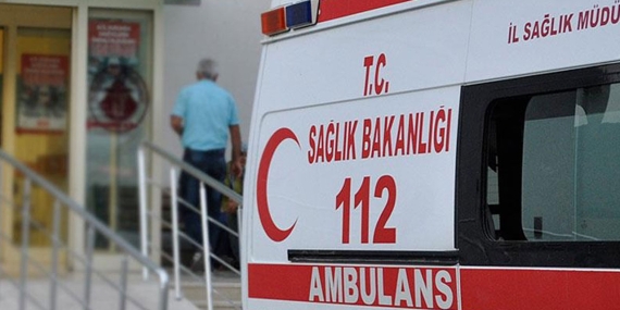 Hakkari'de dağlık alanda düşüp yaralanan kişi ekiplerce hastaneye ulaştırıldı