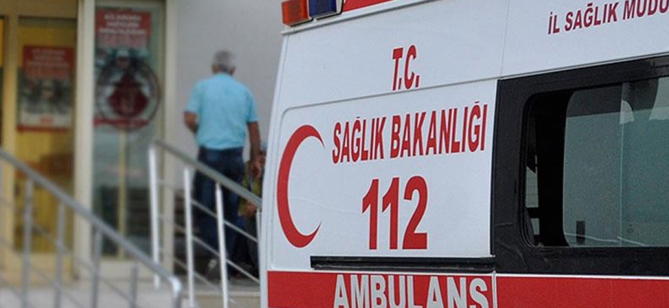 Hakkari'de dağlık alanda düşüp yaralanan kişi ekiplerce hastaneye ulaştırıldı