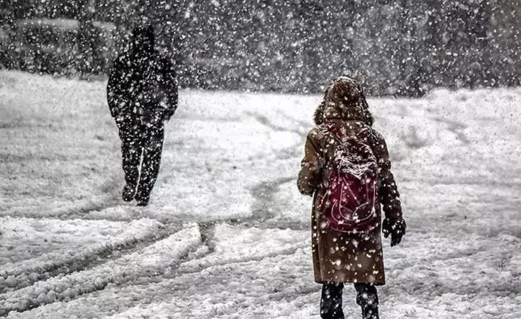 istanbul-da-egitime-kar-arasi-19451001_9948_amp